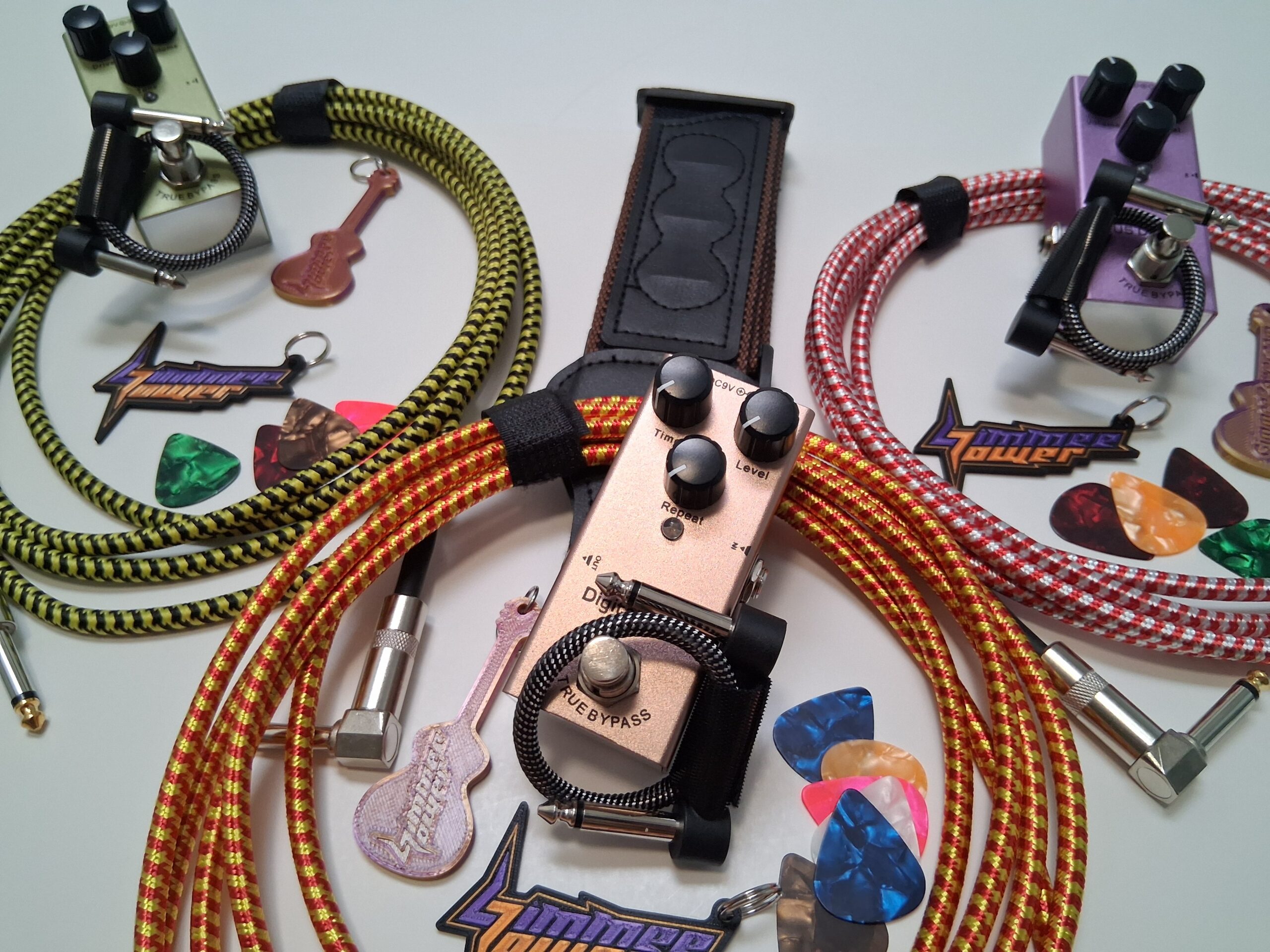 Gift Pack - Digital Delay Pedal includes GP/ST 10 ft cable (color of your choice) - Image 2